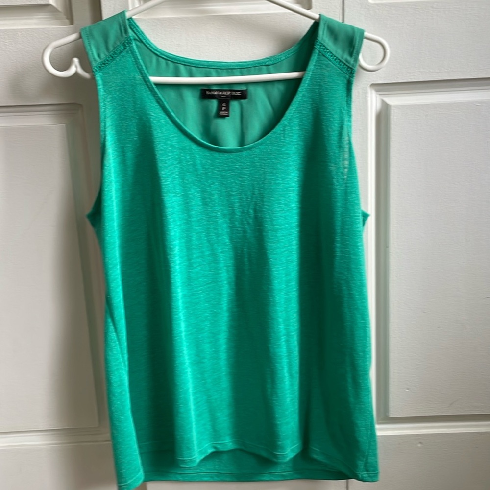 Lightweight tank top